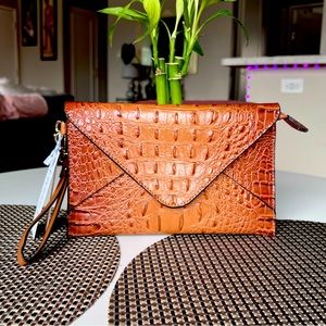 Calin Collection Vegan Wristlet Clutch